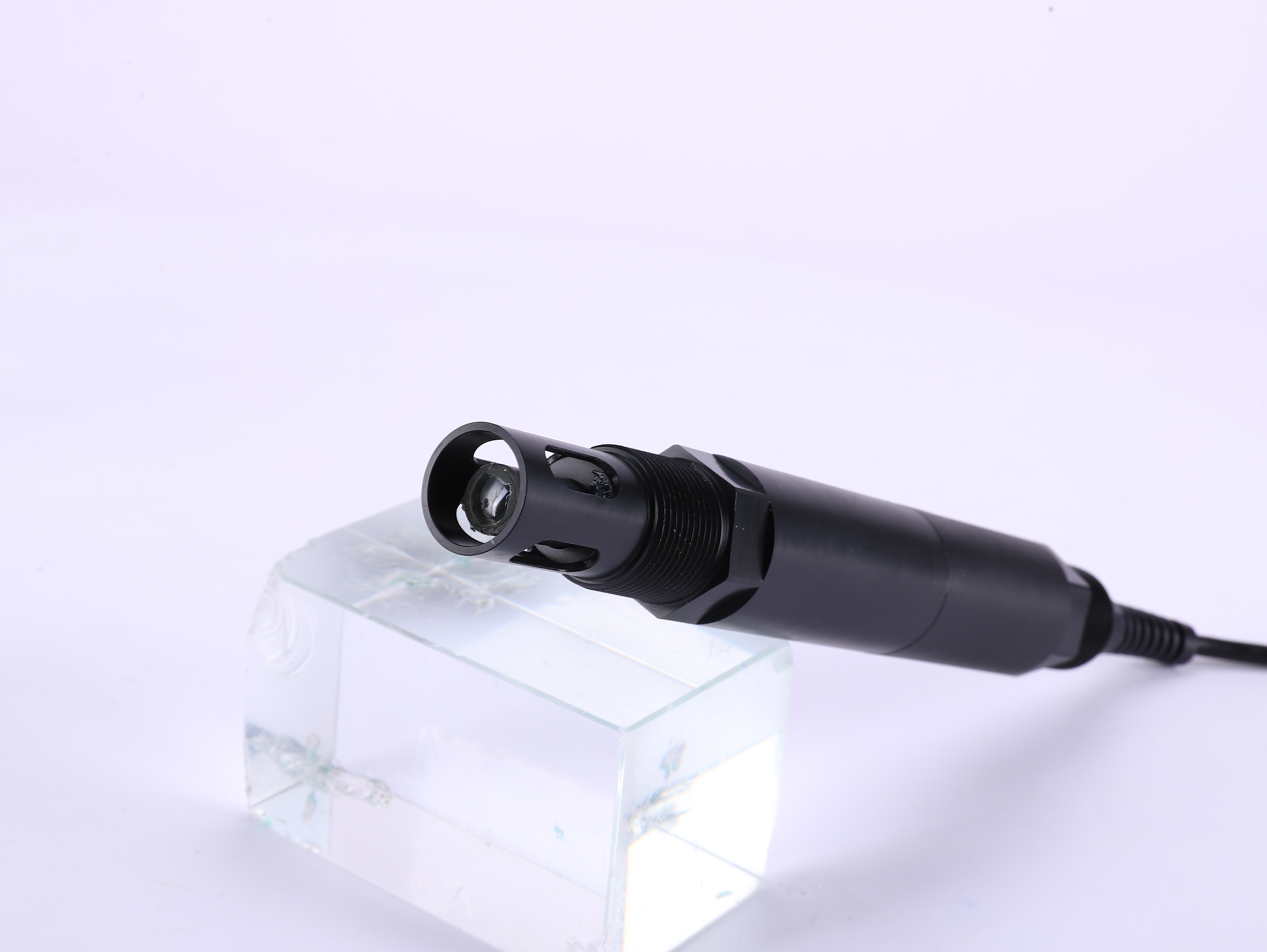 Hochpräziser Online-Ammoniak-Sticksoffsensor AMT/AD-300 für Oberflächenwasser-Umweltüberwachungsstationen